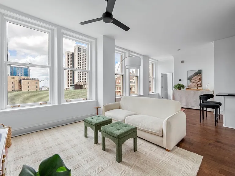 57 Forsyth St NW #8D — Photo 2