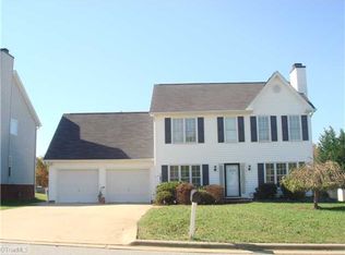 3752 Hunt Chase Dr, Greensboro, NC 27407