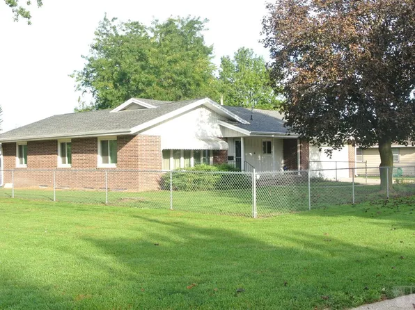 1905 Quint Ave, Carroll, IA 51401