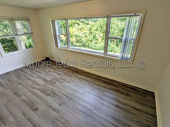2nd image of 16 Lake Dr #14