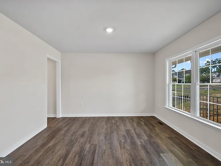 106 Mate Ct — Photo 11