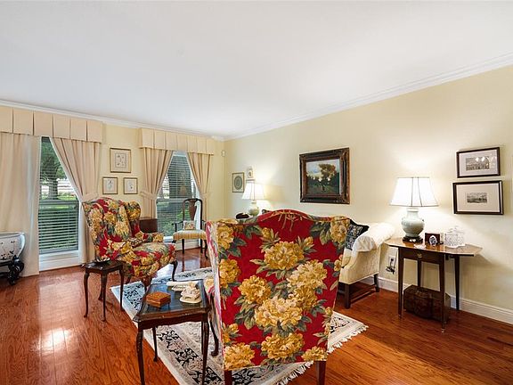 5th image of 6421 Olympia Dr #146