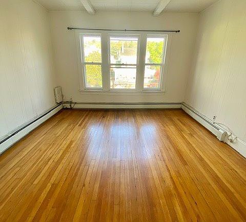 4th image of 61 S Washington St APT 3E