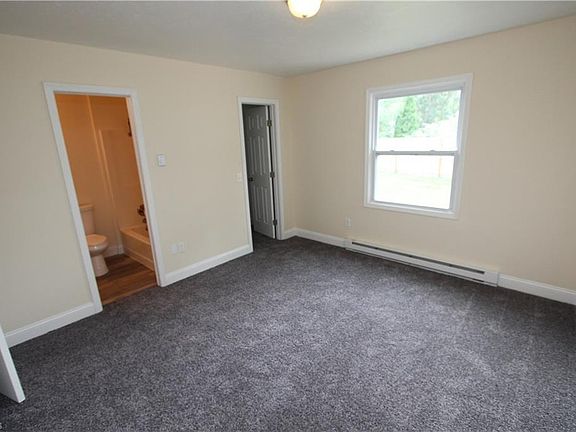 5th image of 26 Roosevelt Dr