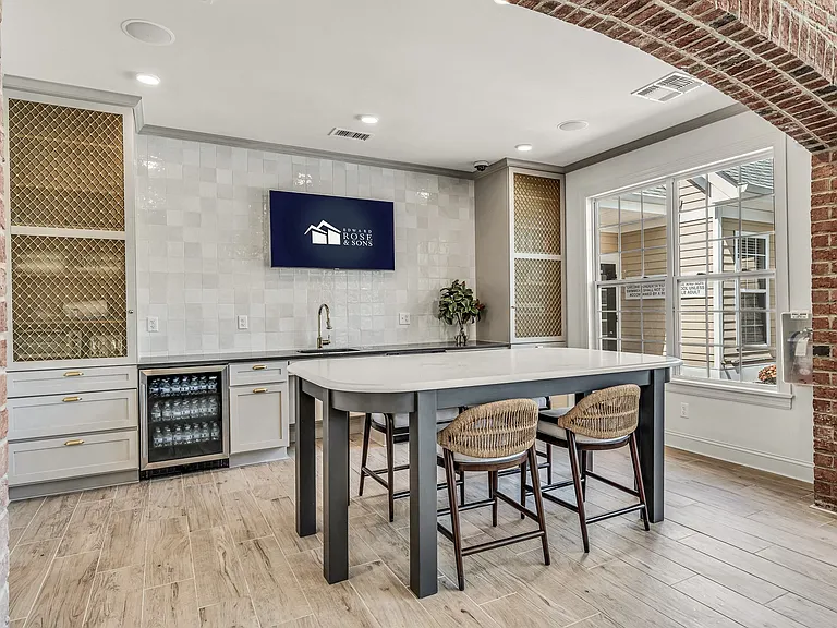 Enclave Apartments — Photo 25