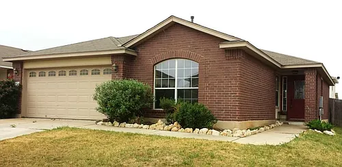 1009 Clayton Dr Photo 1