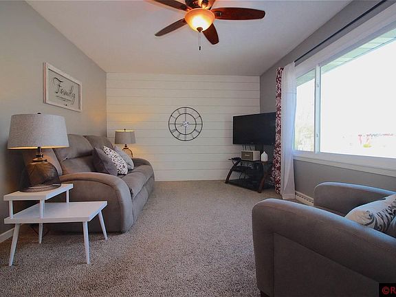 2nd image of 114 N Black Eagle Dr