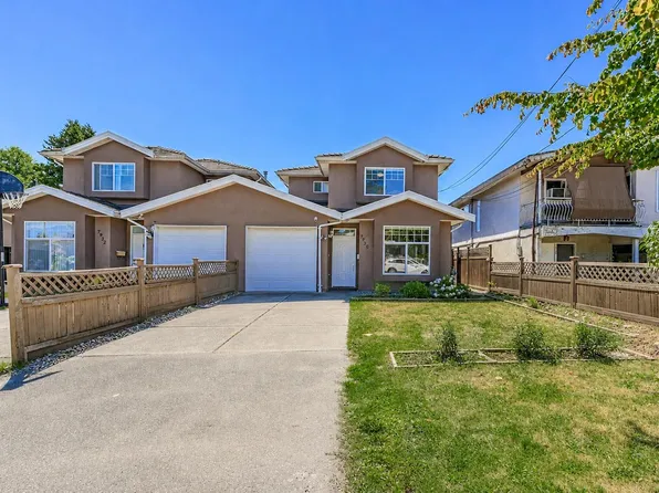 7930 Edmonds St, Burnaby, BC V3N 1C2