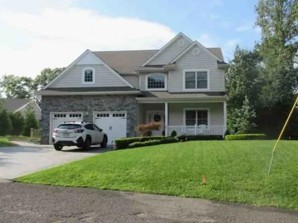 1505 Oxford Ln, Wall Township, NJ 07719