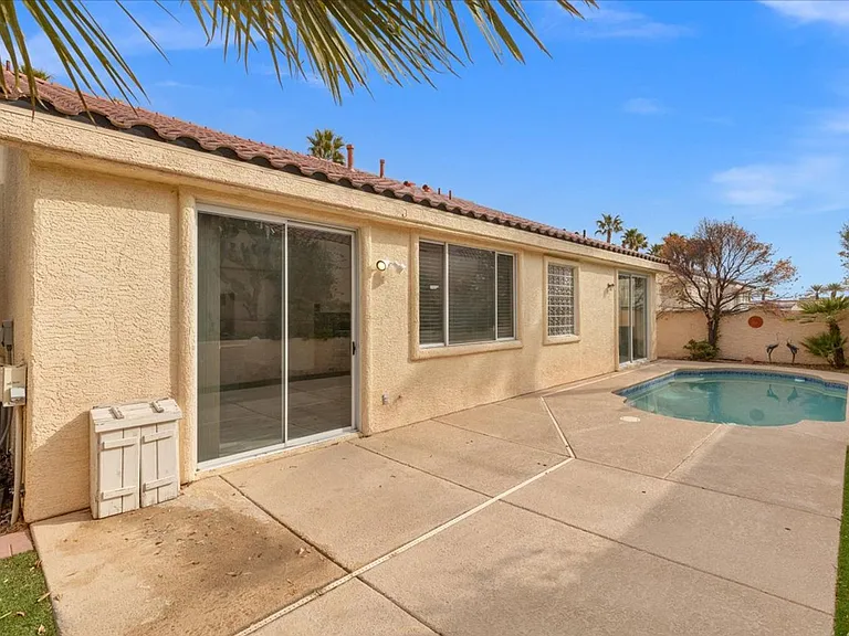 9705 Park Brook Ave — Photo 22
