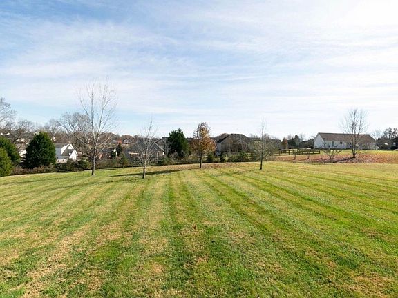 4th image of 266 Glenda Ct