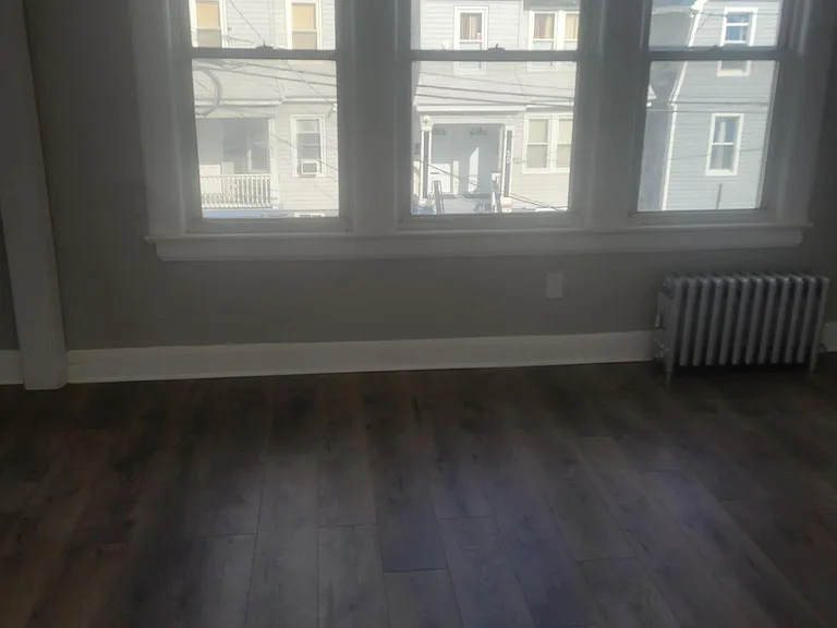 51-53 Arverne Ter #2 — Photo 10