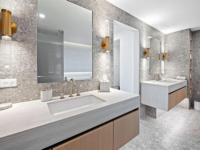 900 N Ocean Blvd #1005 — Photo 21
