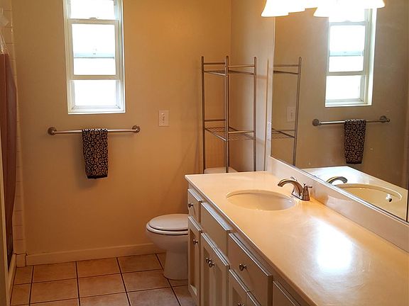 4th image of 1318 24th St