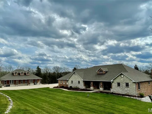 130 Valley Oaks Ln, Union, MO 63084