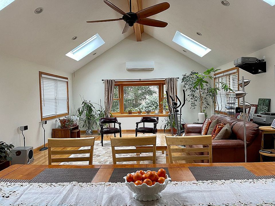 Open great and dinning room