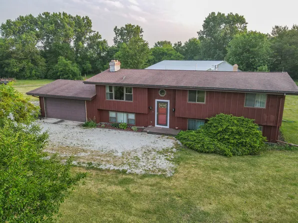 29534 S Crawford Ave, Beecher, IL 60401