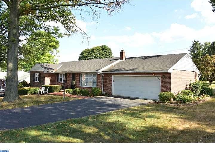 1st image of 838 Whitner Rd
