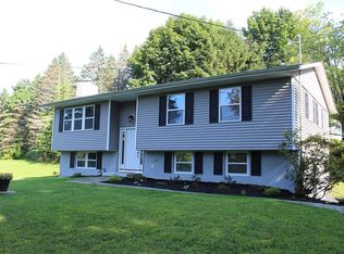 1 Harmony Hill Rd, Pawling, NY 12564