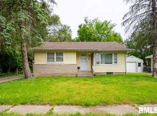 1021 W Thrush Ave, Peoria, IL