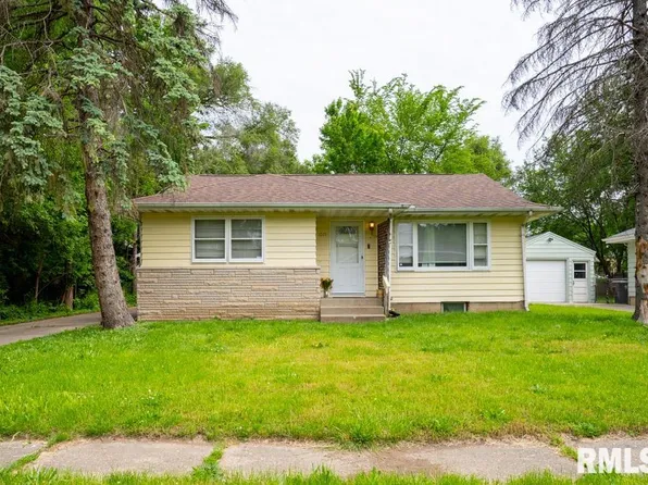1021 W Thrush Ave, Peoria, IL 61604