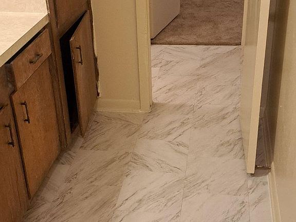 3rd image of 1750 N Pine St #8
