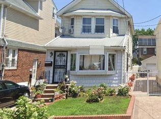 93-05 209th St, Queens Village, NY 11428