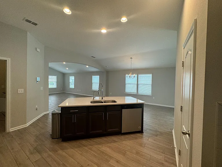 7816 Island Fox Rd — Photo 16