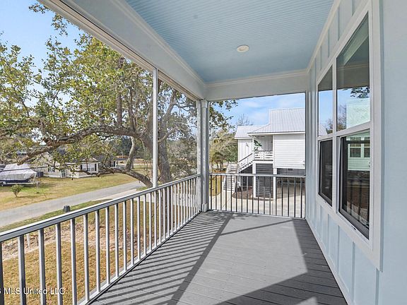 3rd image of 206 Piney Rdg