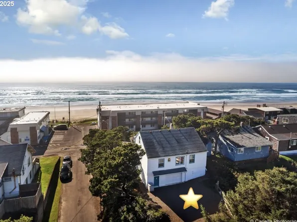 602 N Pacific St, Rockaway Beach, OR 97136