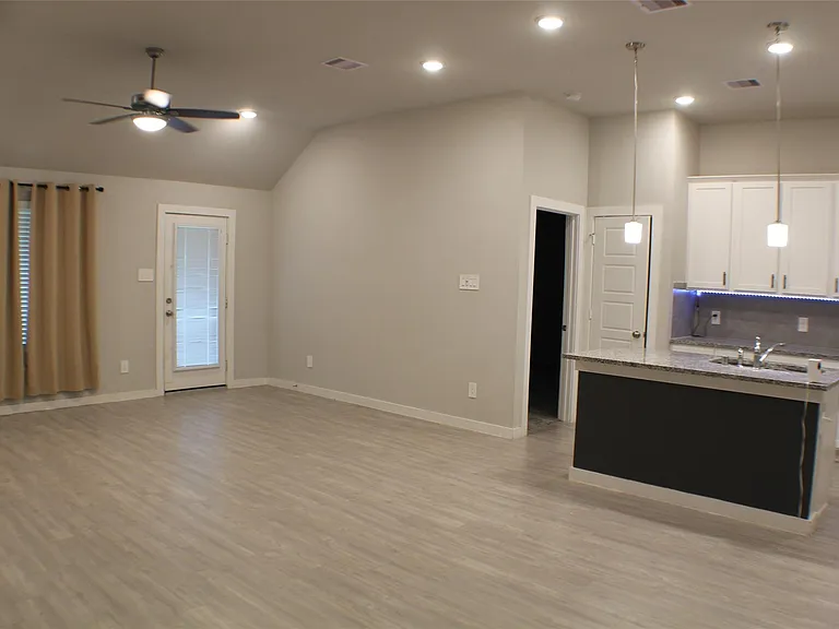 727 Larkspur Shadow Dr — Photo 6
