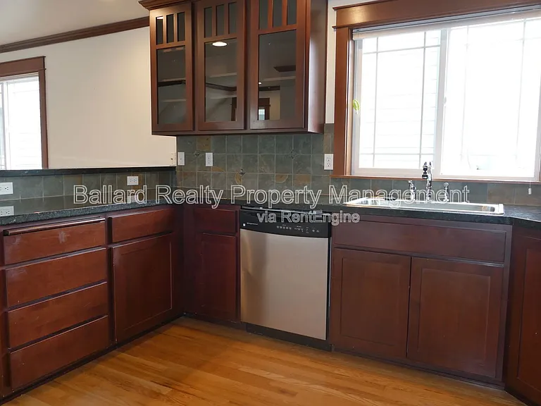 913 NW 51st St — Photo 11