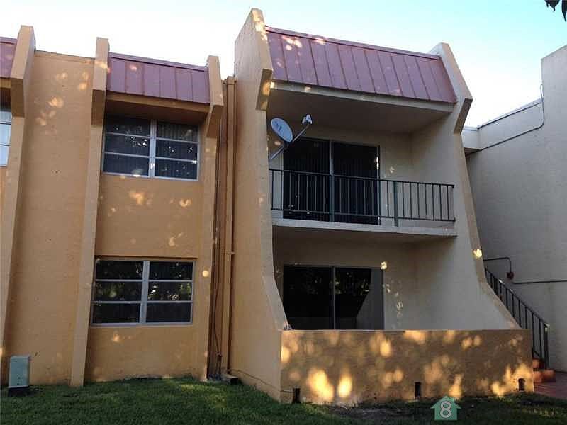 1st image of 13715 SW 90th Ave #201
