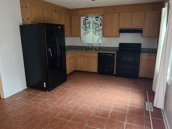 4th image of 8007 Delkin Ct
