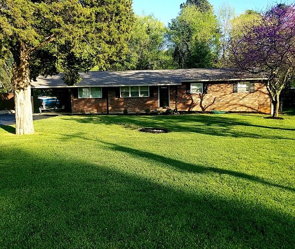 1st image of 11052 Hughlan Dr