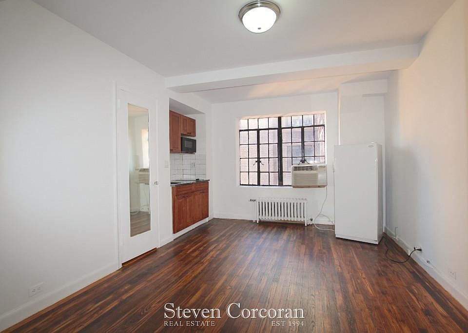1st image of 45 Tudor City Pl APT 2009