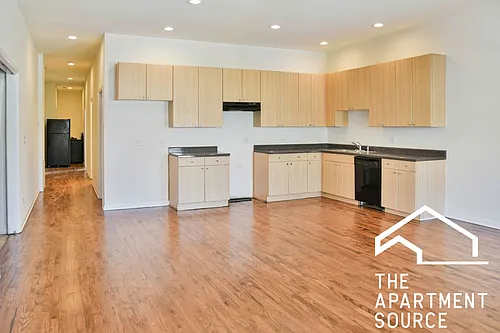 2340 N Milwaukee Ave #2 Photo 1
