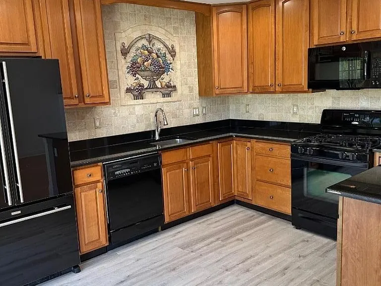 35 Magnolia Way #35 — Photo 13