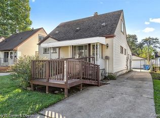 26121 Currier St, Dearborn Heights, MI 48125