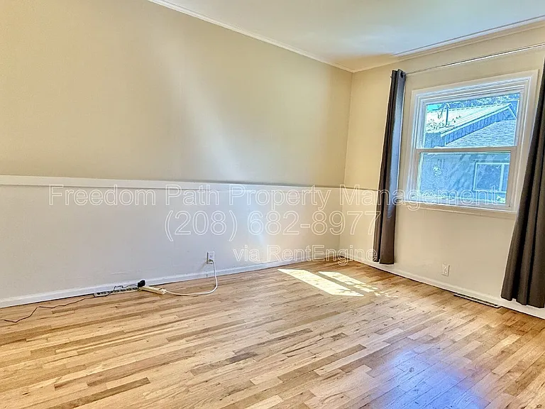 1008 Church St — Photo 15
