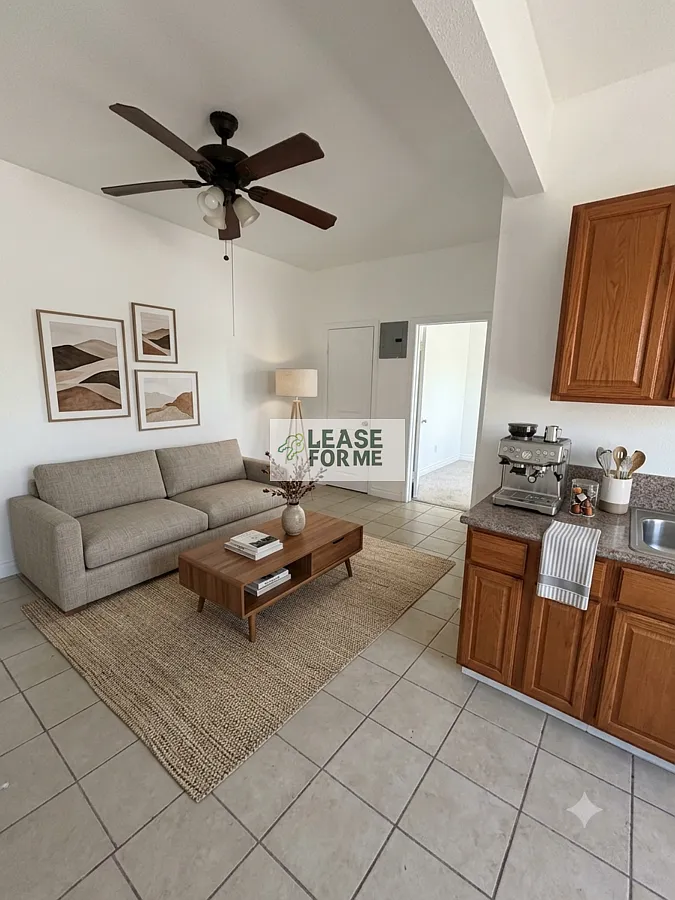 Charming 2BR/1BA Home in East Los Angeles | Parking | Small Pets Welcome — Photo 4