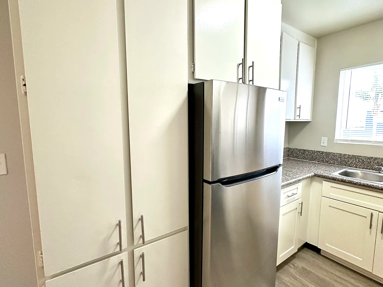 1 bed, 560 sqft, $1,800 — Photo 4