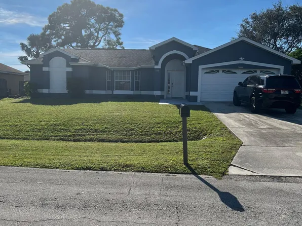 1122 SE Puritan Ln, Port Saint Lucie, FL 34983