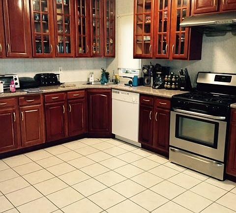 3rd image of 479 Gower St