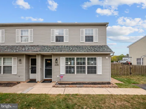 1125 Farmhouse Ln, Quakertown, PA 18951