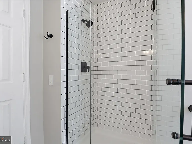 423 Foxridge Dr SW — Photo 29