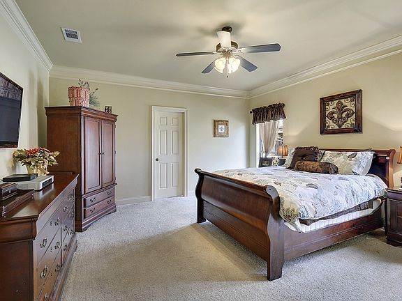 3rd image of 18635 Bellingrath Lakes Ave