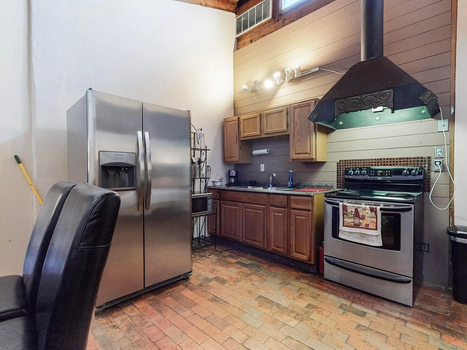 400 Rio Grande Blvd NW — Photo 3