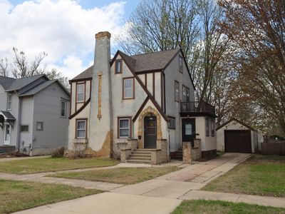 517 N 7th St, Estherville, IA, 51334