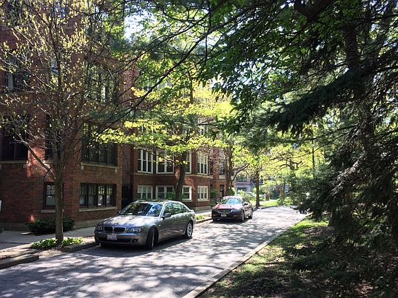2nd image of 1215 E Madison Park APT 3N